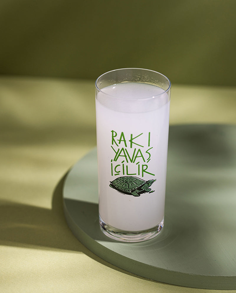 Rakı Yavaş İçilir Kadeh