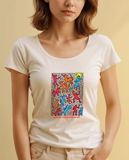 Dans - Keith Haring Sokakta Geniş Yaka Tişört