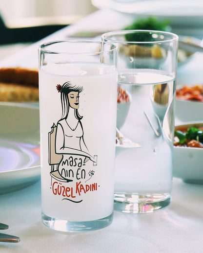 Masanın En Güzel Kadını, Rakı Kadehi